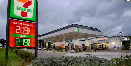 7-Eleven on College Parkway, Fort Myers, Florida