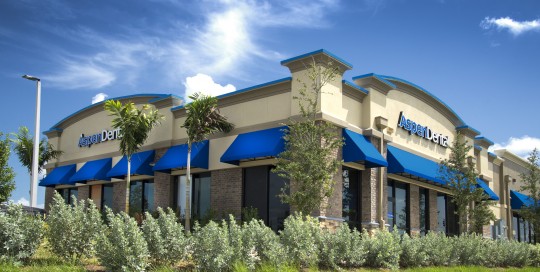 Creighton Construction & Development completes construction of Aspen Dental and Mattress Firm in Cape Coral