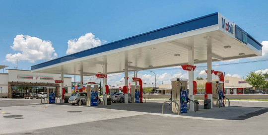 7 Eleven in Orlando, Florida by Creighton Development and Construction